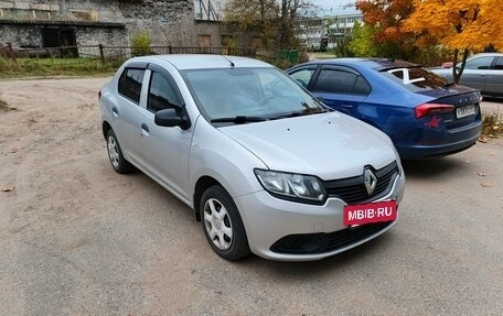 Renault Logan II, 2015 год, 560 000 рублей, 7 фотография