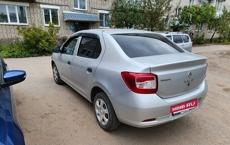 Renault Logan II, 2015 год, 560 000 рублей, 9 фотография