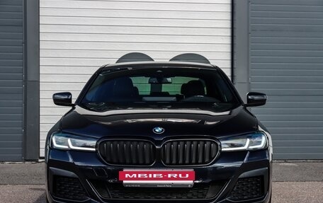 BMW 5 серия, 2021 год, 6 000 000 рублей, 6 фотография