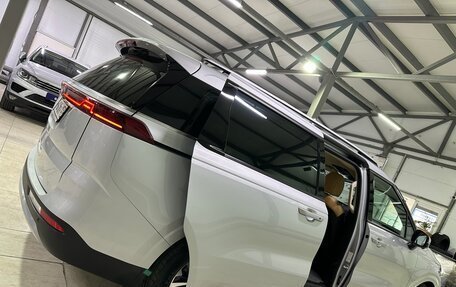 KIA Carnival, 2023 год, 3 900 000 рублей, 14 фотография