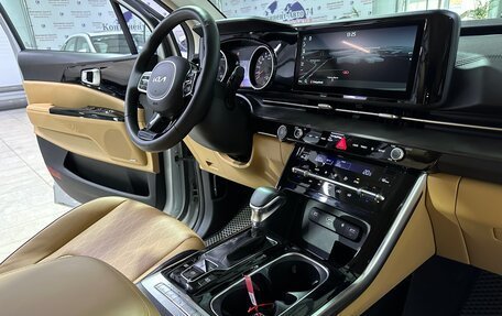 KIA Carnival, 2023 год, 3 900 000 рублей, 30 фотография
