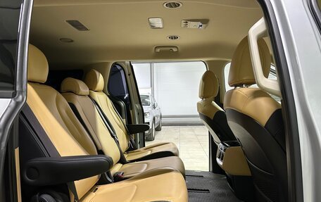 KIA Carnival, 2023 год, 3 900 000 рублей, 31 фотография