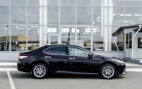 Toyota Camry, 2020 год, 3 100 000 рублей, 6 фотография