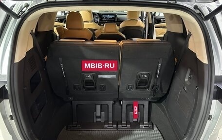 KIA Carnival, 2023 год, 3 900 000 рублей, 38 фотография