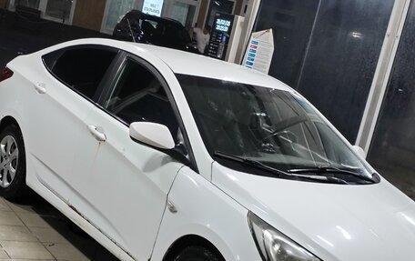 Hyundai Solaris II рестайлинг, 2014 год, 440 000 рублей, 12 фотография