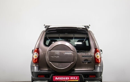 Chevrolet Niva I рестайлинг, 2019 год, 949 000 рублей, 6 фотография