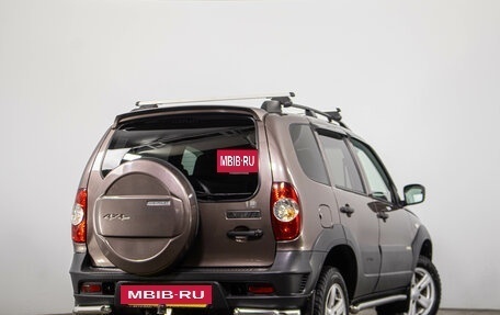 Chevrolet Niva I рестайлинг, 2019 год, 949 000 рублей, 7 фотография
