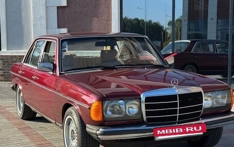 Mercedes-Benz W123, 1976 год, 450 000 рублей, 2 фотография