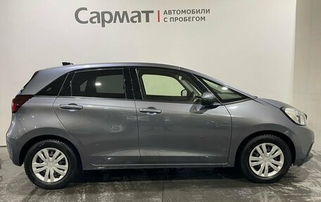 Honda Fit, 2020 год, 1 250 000 рублей, 4 фотография
