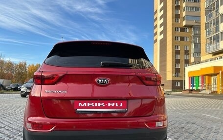KIA Sportage IV рестайлинг, 2018 год, 2 300 000 рублей, 7 фотография