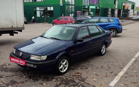 Volkswagen Passat B4, 1993 год, 290 000 рублей, 3 фотография