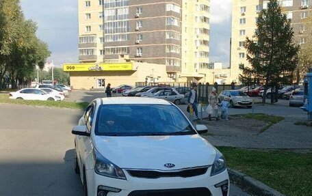 KIA Rio IV, 2018 год, 980 000 рублей, 1 фотография
