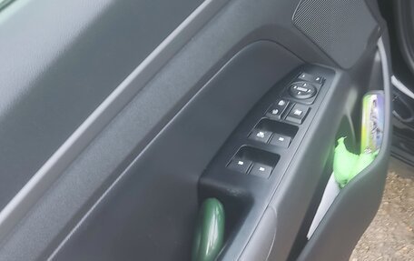 Hyundai Elantra VI рестайлинг, 2017 год, 1 280 000 рублей, 29 фотография