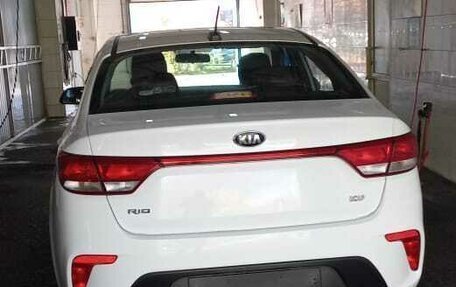 KIA Rio IV, 2018 год, 980 000 рублей, 2 фотография