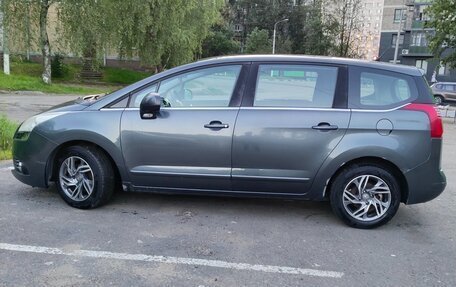 Peugeot 5008 I рестайлинг, 2010 год, 800 000 рублей, 1 фотография