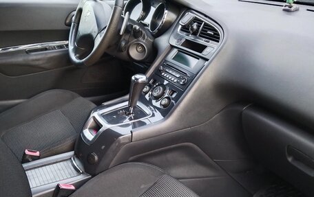 Peugeot 5008 I рестайлинг, 2010 год, 800 000 рублей, 8 фотография