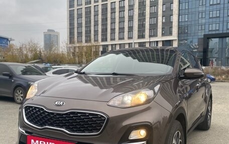KIA Sportage IV рестайлинг, 2019 год, 1 980 000 рублей, 2 фотография