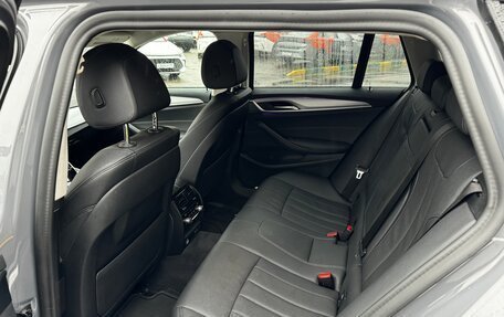 BMW 5 серия, 2021 год, 3 950 000 рублей, 15 фотография