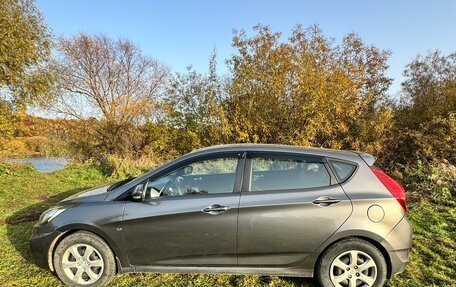 Hyundai Solaris II рестайлинг, 2012 год, 720 000 рублей, 2 фотография