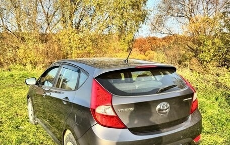 Hyundai Solaris II рестайлинг, 2012 год, 720 000 рублей, 3 фотография