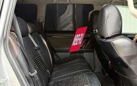Toyota Land Cruiser Prado 150 рестайлинг 2, 2011 год, 2 580 000 рублей, 10 фотография
