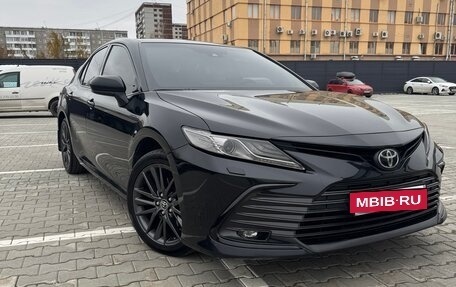 Toyota Camry, 2021 год, 3 300 000 рублей, 3 фотография