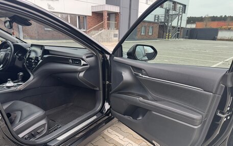 Toyota Camry, 2021 год, 3 300 000 рублей, 15 фотография