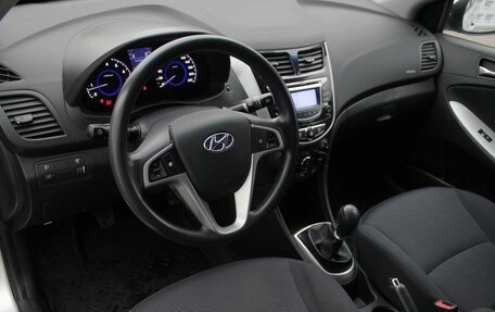 Hyundai Solaris II рестайлинг, 2014 год, 725 000 рублей, 9 фотография