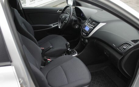 Hyundai Solaris II рестайлинг, 2014 год, 725 000 рублей, 12 фотография