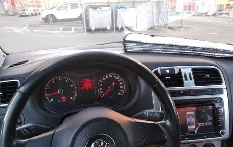 Volkswagen Polo VI (EU Market), 2013 год, 750 000 рублей, 4 фотография