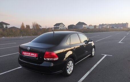 Volkswagen Polo VI (EU Market), 2013 год, 750 000 рублей, 2 фотография