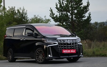 Toyota Alphard III, 2019 год, 4 240 000 рублей, 5 фотография