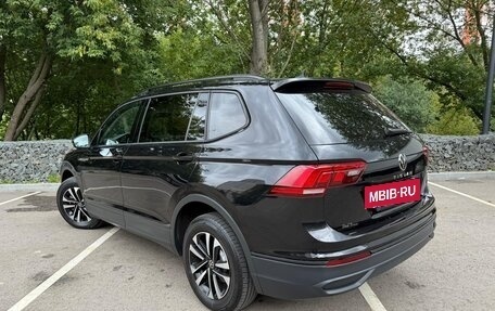 Volkswagen Tiguan II, 2022 год, 3 150 000 рублей, 5 фотография