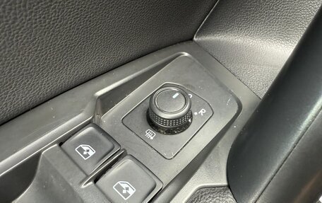 Volkswagen Tiguan II, 2022 год, 3 150 000 рублей, 15 фотография