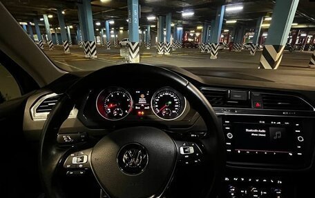 Volkswagen Tiguan II, 2020 год, 2 800 000 рублей, 13 фотография