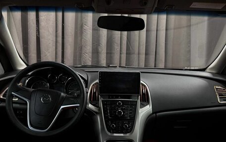 Opel Astra J, 2011 год, 699 777 рублей, 5 фотография