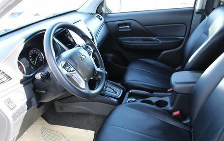 Mitsubishi L200 IV рестайлинг, 2022 год, 3 900 000 рублей, 16 фотография