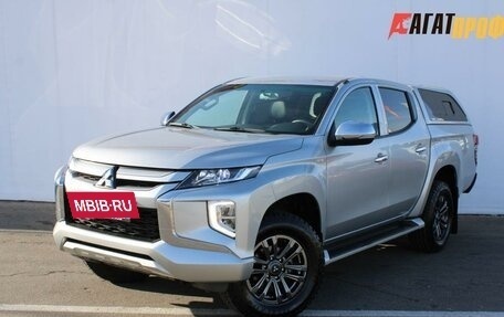 Mitsubishi L200 IV рестайлинг, 2022 год, 3 900 000 рублей, 2 фотография