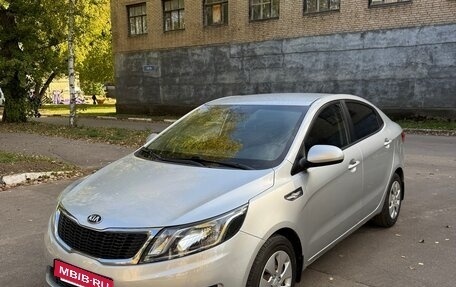 KIA Rio III рестайлинг, 2013 год, 810 000 рублей, 1 фотография