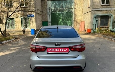 KIA Rio III рестайлинг, 2013 год, 810 000 рублей, 6 фотография