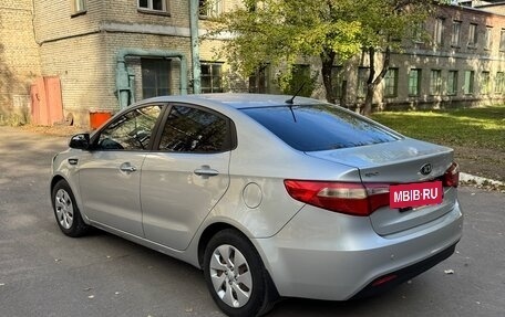 KIA Rio III рестайлинг, 2013 год, 810 000 рублей, 3 фотография