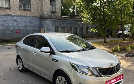 KIA Rio III рестайлинг, 2013 год, 810 000 рублей, 4 фотография