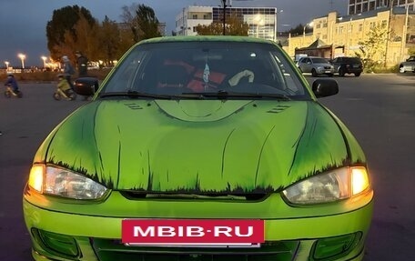Mitsubishi Mirage VI рестайлинг, 2001 год, 320 000 рублей, 2 фотография