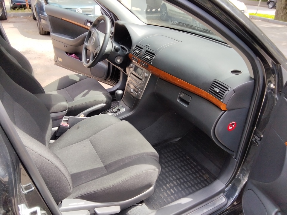 Toyota Avensis II рестайлинг, 2008 год, 1 390 000 рублей, 7 фотография