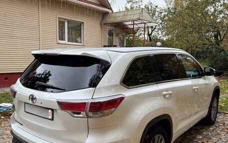 Toyota Highlander III, 2014 год, 3 100 000 рублей, 3 фотография