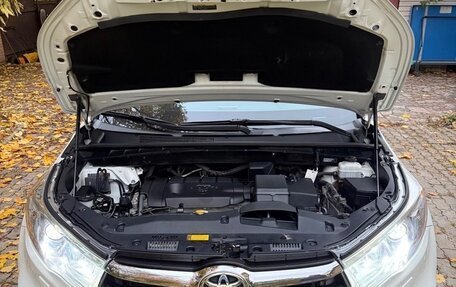 Toyota Highlander III, 2014 год, 3 100 000 рублей, 9 фотография