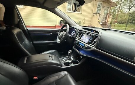 Toyota Highlander III, 2014 год, 3 100 000 рублей, 13 фотография