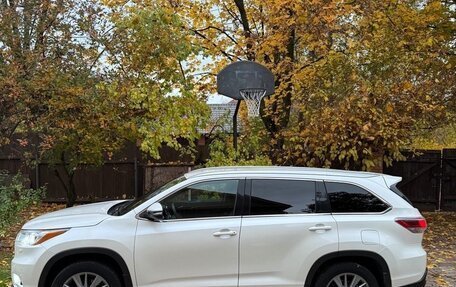 Toyota Highlander III, 2014 год, 3 100 000 рублей, 8 фотография