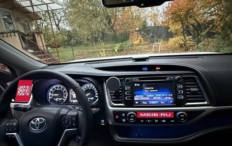 Toyota Highlander III, 2014 год, 3 100 000 рублей, 15 фотография