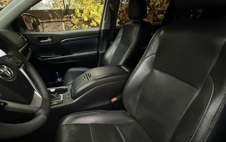 Toyota Highlander III, 2014 год, 3 100 000 рублей, 19 фотография